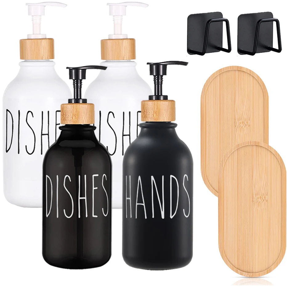 distributeur savon liquide cuisine pompe bois bouteille blanche noire vaisselle mains pot verre