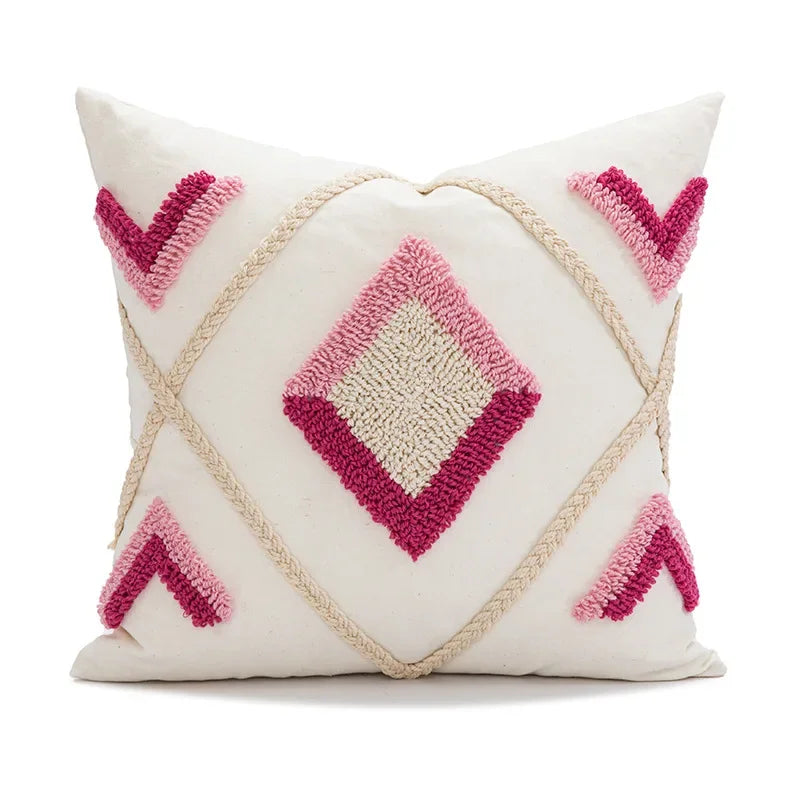 coussin décoratif boho chic blanc bleu marron beige doré motifs géométriques pompons coton