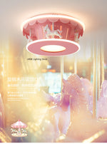 lampe enfantine rose carrousel chevaux blancs moderne éclairage chambre enfants interrupteur bouton LED