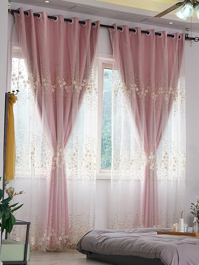 Rideau double couche brodé dentelle princesse dans une chambre élégante