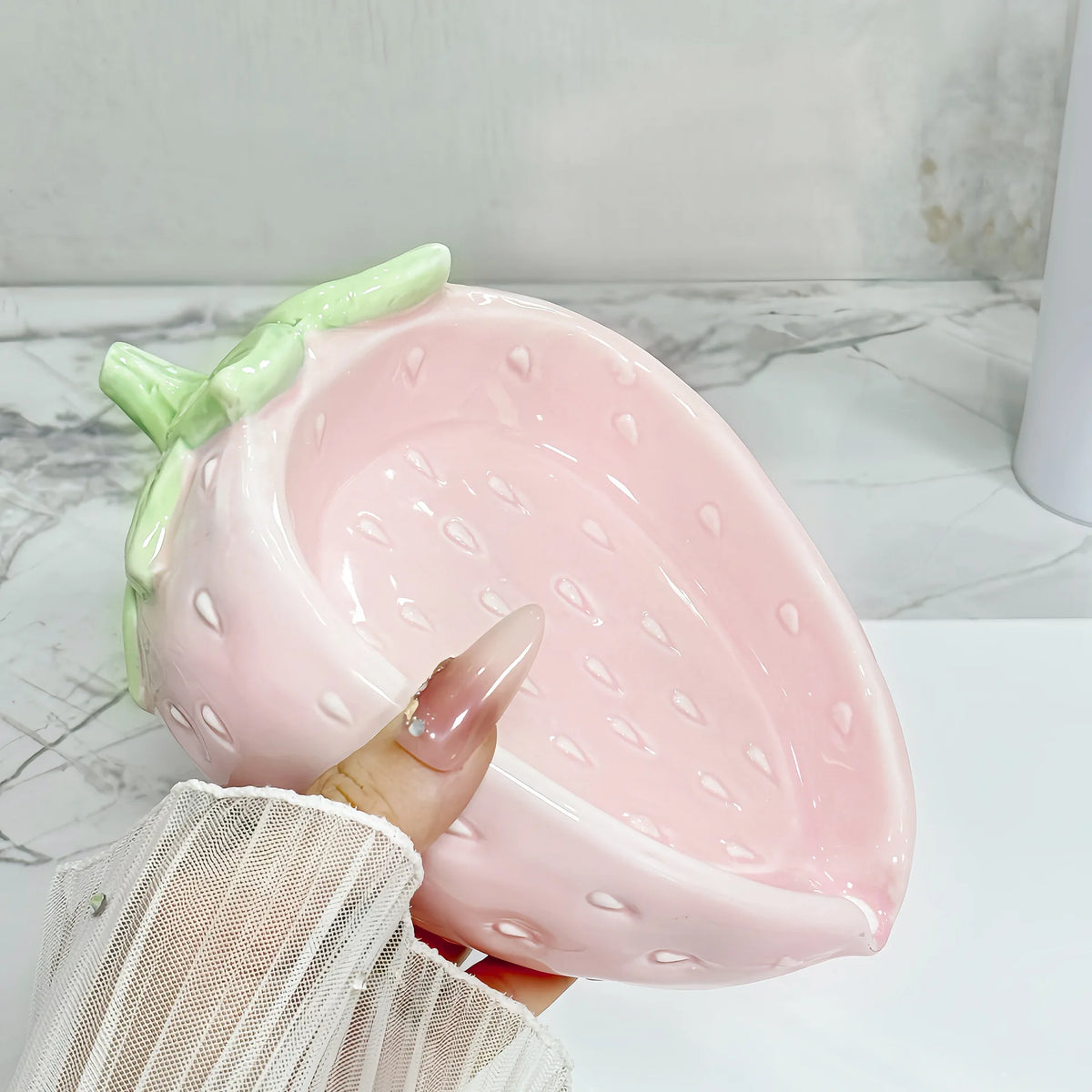 porte savon céramique forme fraise rose texture fraise feuilles vertes mignon decoratif blanc rouge