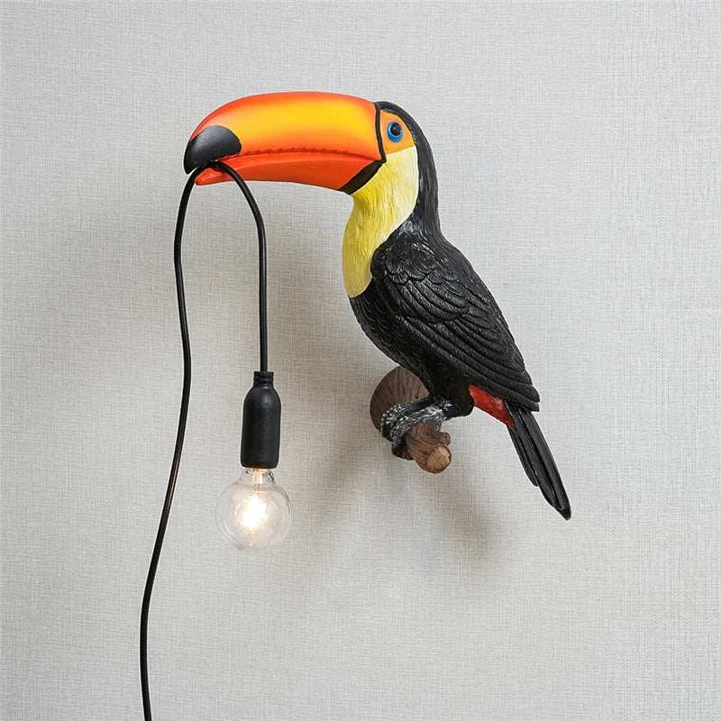 lampe oiseau toucan résine led moderne noir orange jaune blanc éclairage mur applique chambre