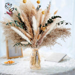 bouquet fleurs séchées pampa plumes vertes intérieur décoration naturelle rustique anniversaire mariage