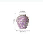 vases chinois classiques violet blanc motifs fleurs vertes opaques arrangement