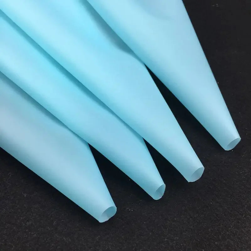 sacs pâte modeler silicone bleu clair vert fluo rose clair blanc coniques