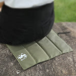 Sac crayons pliable pratique noir vert olive logo montagne soleil tissu ruban fixe compact