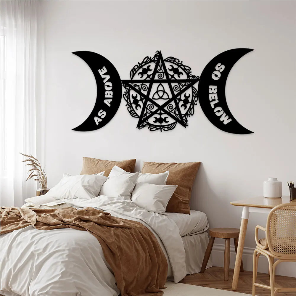 décoration murale pentagramme motifs floraux sorcière gothique phases lune texte above below métal noir