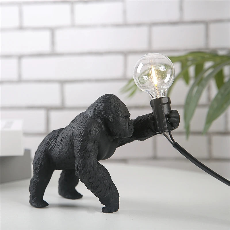 lampe poser moderne or noir ampoule led texture gorille animalier tringle câble noir