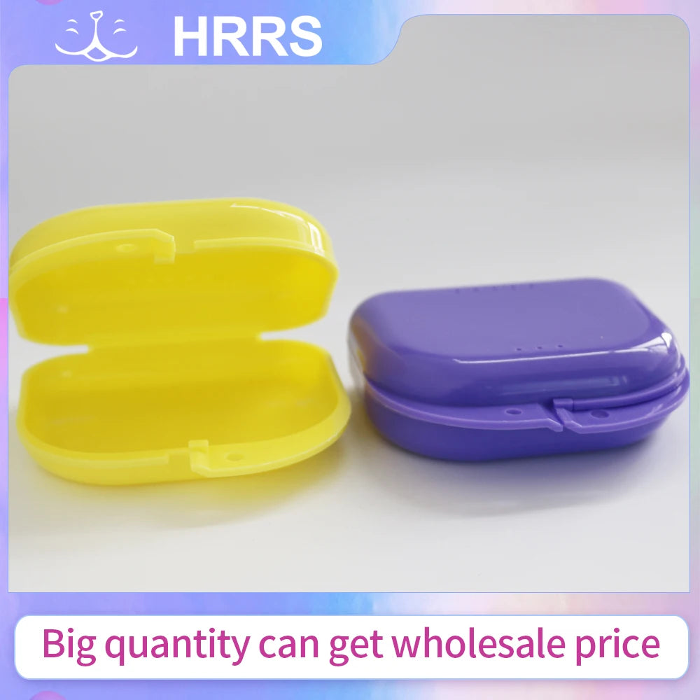 boîtes conservation prothèses dentaires violet bleu jaune rose blanc vert clips pratique compact