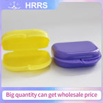 boîtes conservation prothèses dentaires violet bleu jaune rose blanc vert clips pratique compact