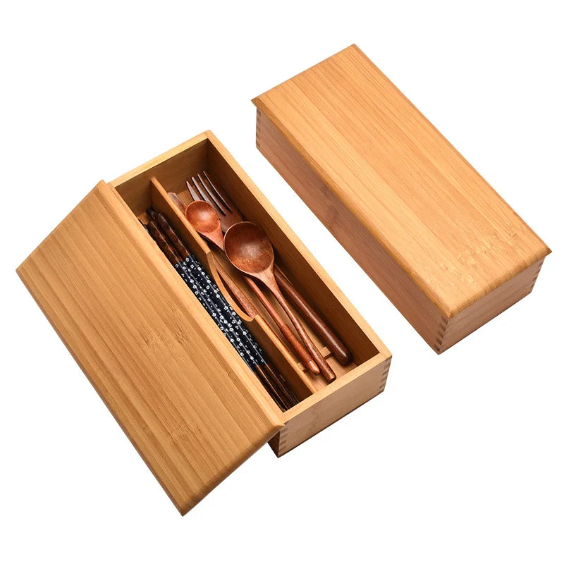 boîte rangement couverts bambou naturel minimaliste cuillères fourchettes assiettes horizontalisée cuisine écologique