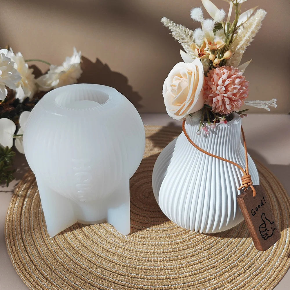 moule silicone vase decoratif fleurs seche moderne minimaliste blanc canelures verticales pendentif bois good