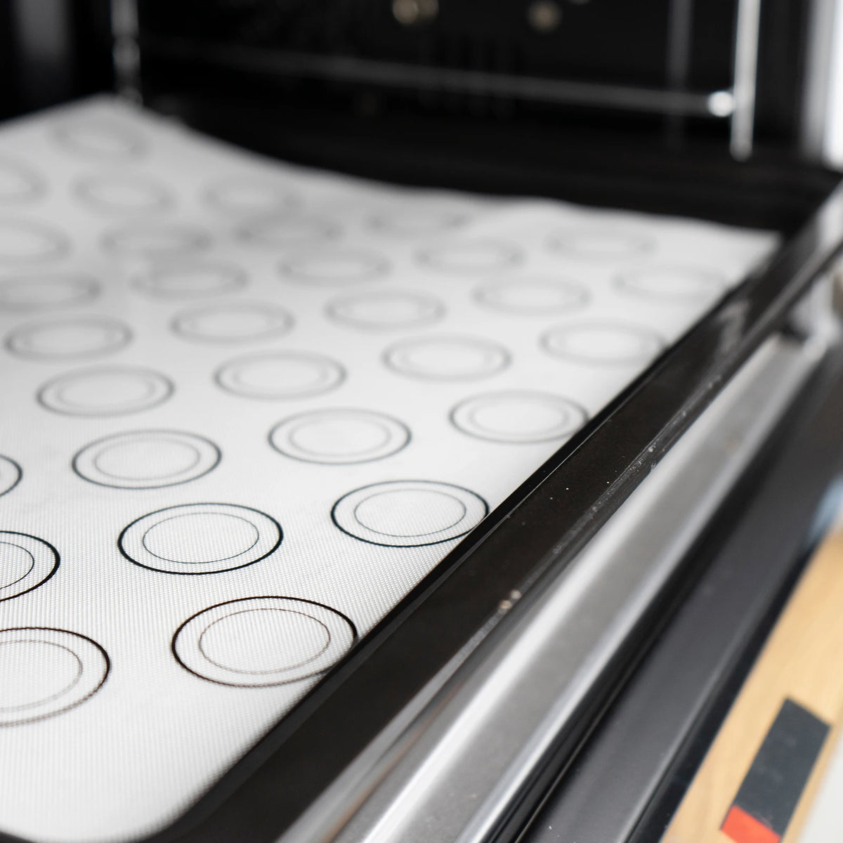 tapis cuisson silicone antiadhésif blanc cercles régulières macarons utilitaire 30cm 40cm facile nettoyer pâtisserieoutil