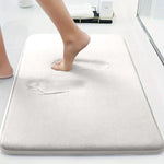 tapis bain motif fleurs noires fond blanc doux antidérapant moderne gris