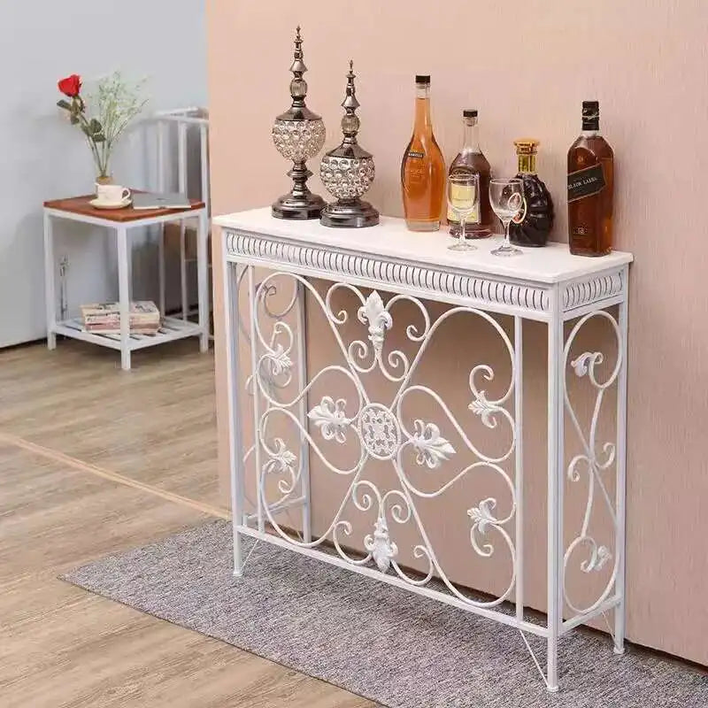 console classique vintage bois ornements floraux marron noir blanc decoration salon couloir