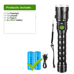 projecteur led rechargeable longue portée lumiere intense tactique hightech mode variateur résistant chocs