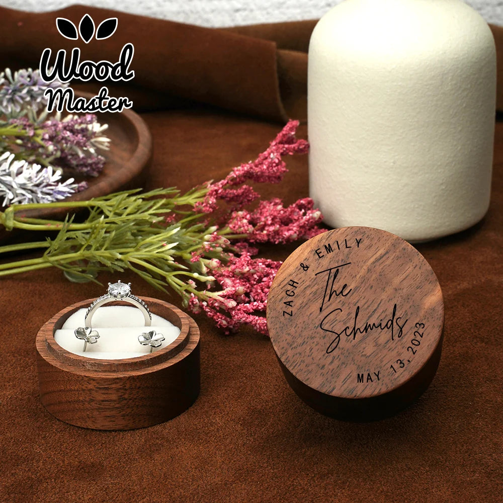 boîte bijoux bois foncé ronde gravure fleurs bagues boucles d'oreilles