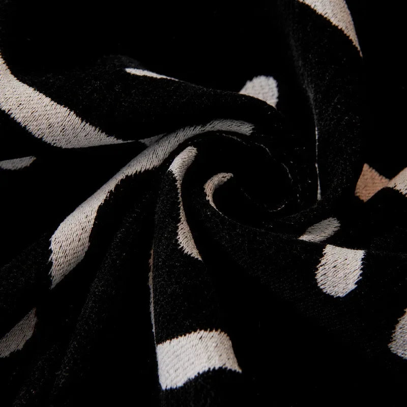 couverture canapé moderne motif chats blanc noir oreiller peluche décorative