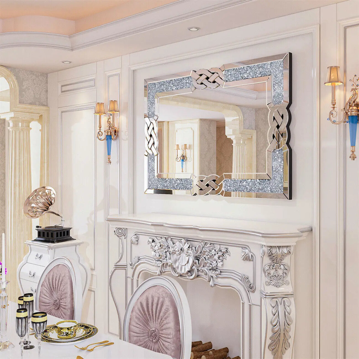 Un intérieur élégant et raffiné avec des meubles ornementés, un miroir décoratif et des accessoires de style vintage.