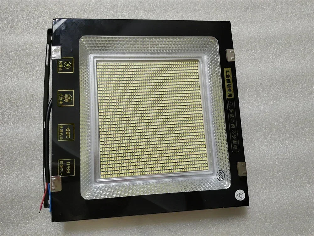 projecteur led extérieur 1000w noir moderne 1728leds ip65 220v 82000lm fixations inclusées