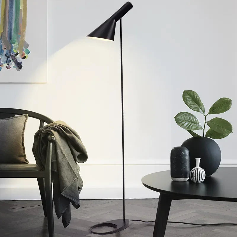 lampe sol moderne blanc noir minimaliste interrupteur bouton