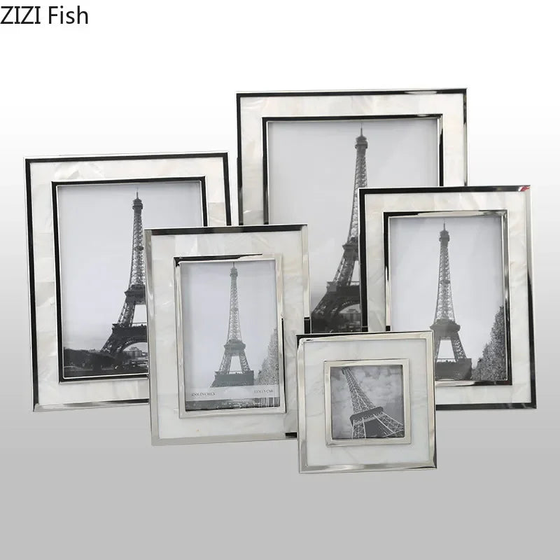 Cadre photo argent sous différents angles de vue