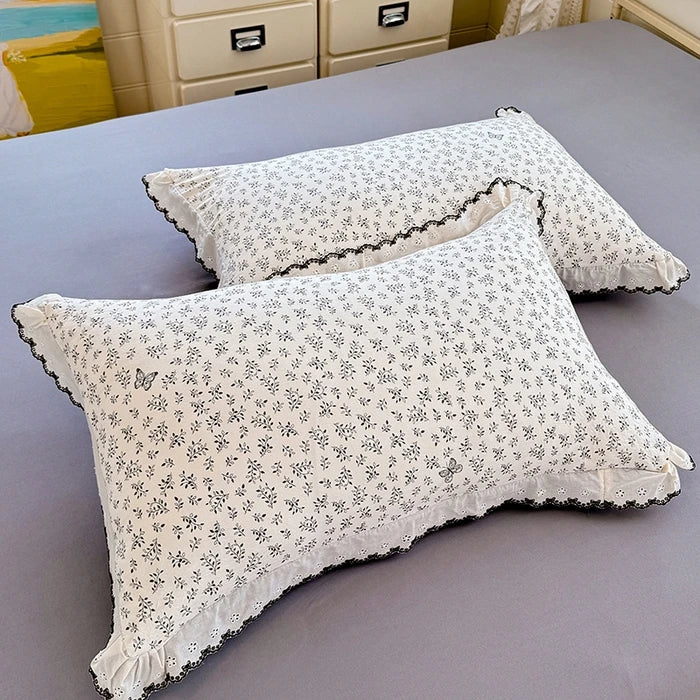housse coussin léopard dentelle maison lit hospitalière polyester respectueux environnement classique romantique