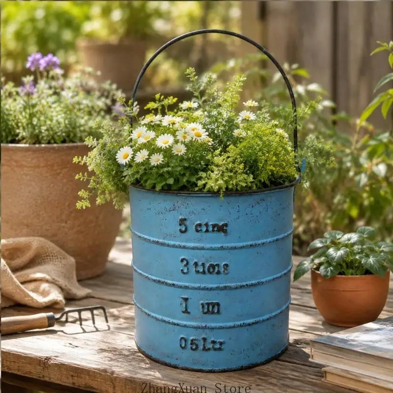 Pot fleurs vintage vert bleu blanc motif étiquette hauteur 22cm largeur 12cm