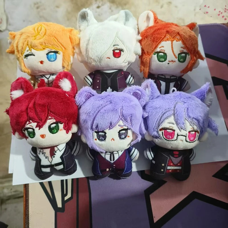 peluche anime personnages kawaii douce yeux broderie couleurs vives cadeau anniversaire noël