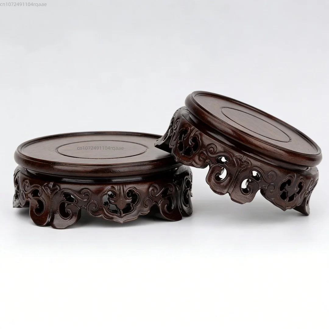 support bois ornements sculptés complexe artisanal marron foncé traditionnel décoration maison objet décoratif stand