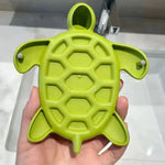 boîte savon tortue verte texturée écaille pieds sculptés décoration ludique maison