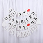 décoration mariage just married guirlande bannières lettres cœurs rouges triangles opaques rustique