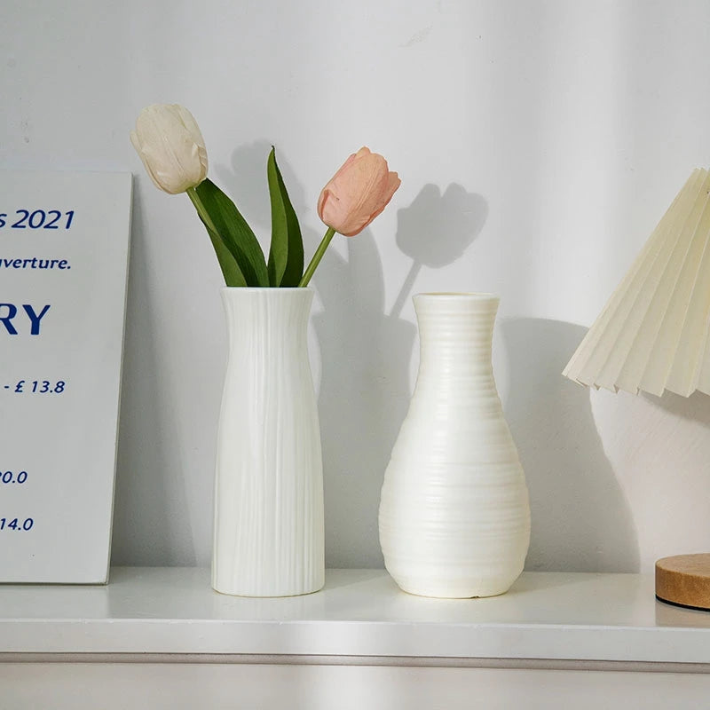 vase décoratif blanc moderne fleurs pot plante intérieur minimaliste rayures géométriques