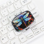 boîtes pilules compartiments bouton fermure artisanal motif abeille floral géométrique