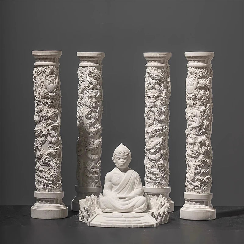 statue arc boîte bijoux blanc sculpté détails classique baroque ornemental decor salon
