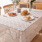 nappe brodée fleurs blanches beige dentelée mariage fête intérieure durable polyester
