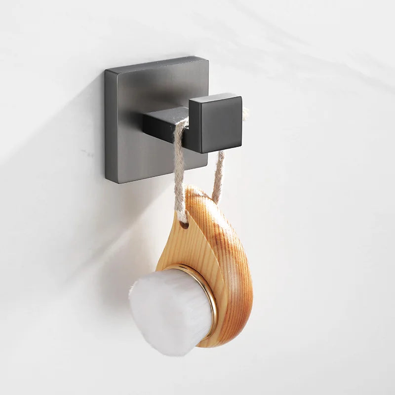ensemble accessoires salle bain acier inoxydable gris moderne porte serviette savon brosse mural