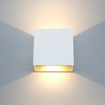 lampe murale led moderne blanche or ip65 fixation murale lentille translucide aluminium