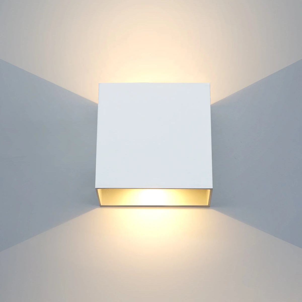 lampe murale led moderne blanche or ip65 fixation murale lentille translucide aluminium