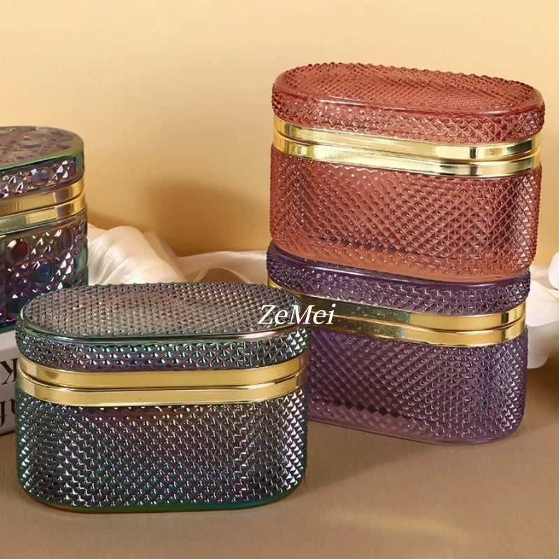 boîtes bijoux verre coloré vert rouge violet motifs géométriques rayures classiques clapets dorés chambre