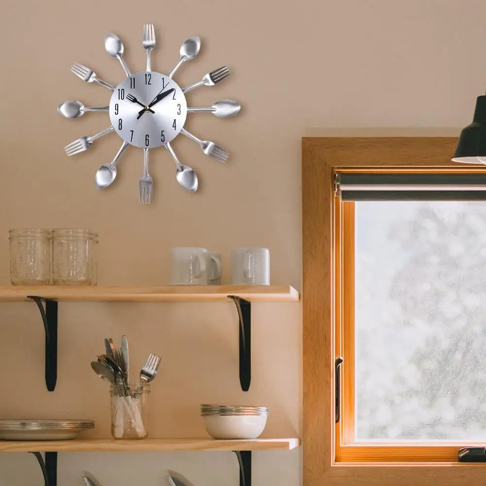 horloge murale moderne argentée forme cuillère fourchette unique