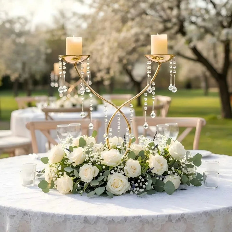 chandelier métal or bougies blanches décor mariage festif élégant table centro