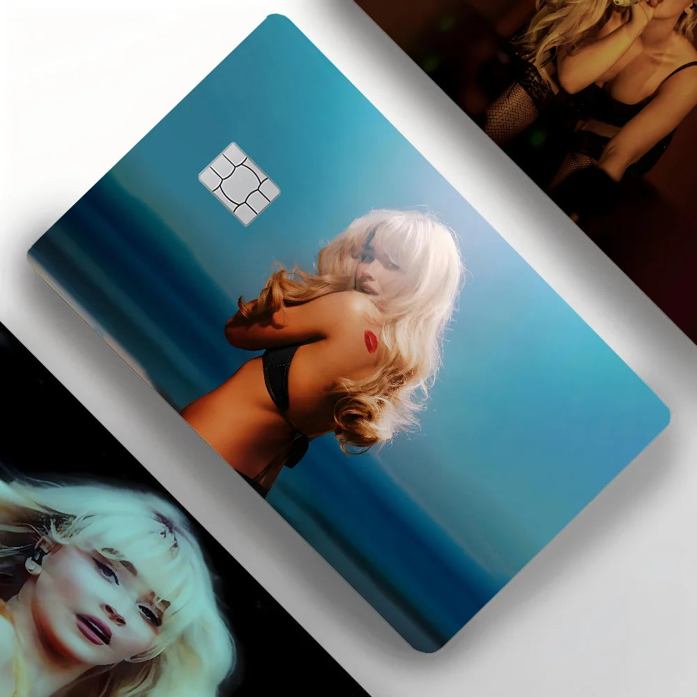 autocollants carte crédit sabrina carpenter adhésifs personnalisables moderne bleu clair noir doré imprimé maillot