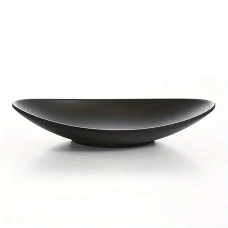assiettes ovales modernes noires matées rangement décoration cuisine