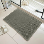tapis bain moderne gris clair maille géométrique adhésif 43x61cm absorbant antidérapant franges salon