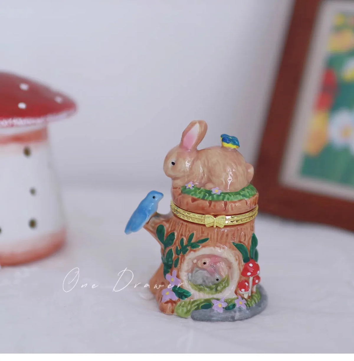 boîte bijoux céramique lapin motif floral enfantin boucle dorée marron rose blanc
