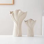 vase céramique texturé fleurs séchées feuilles vertes intérieur moderne minimaliste