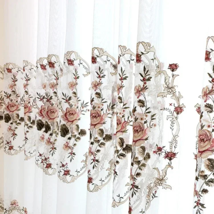 rideau transparent motif floral broderie classique romantique blanc rose beige fenêtre salon