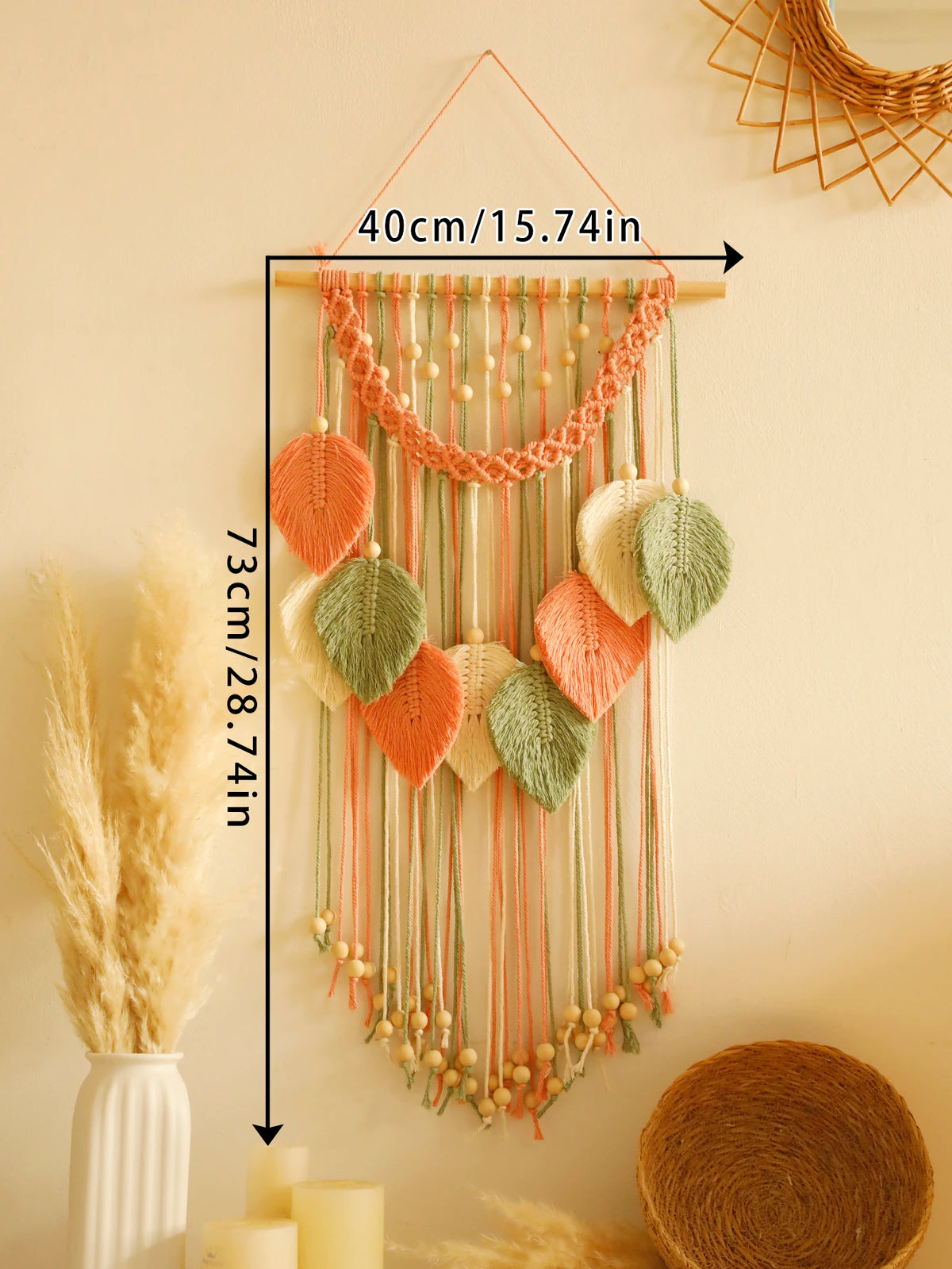 Design feuille de la tenture macramé vue de près