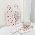 planche découper céramique vintage fleurs roses motifs géométriques blanc roseclair